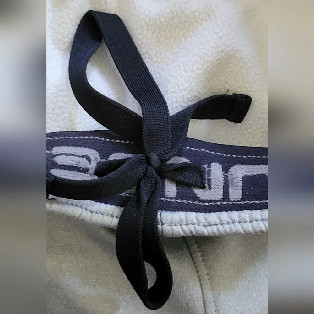 Under Armour Light Gray Joggers Size XL